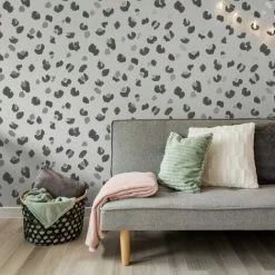 HOLDEN DECOR Exclusive Leopard Print Wallpaper Holden Animal Spots Grey Metallic Black White 5 HOLDEN DECOR Exclusive Leopard Print Wallpaper Holden Animal Spots Grey Metallic Black White -HOLDEN DECOR Shop 35337762 4